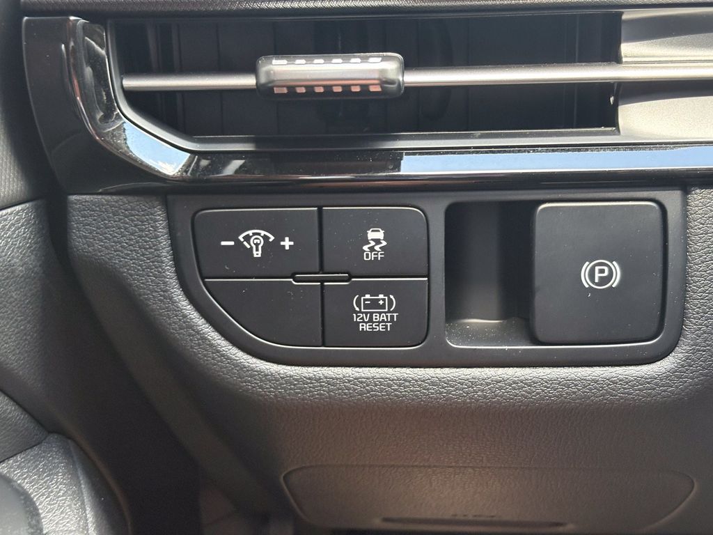 New 2026 Kia Sportage Hybrid SUV