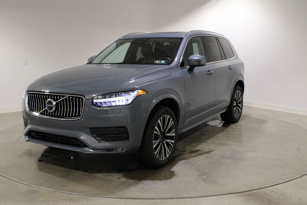 2022 Volvo XC90 T5 Momentum AWD