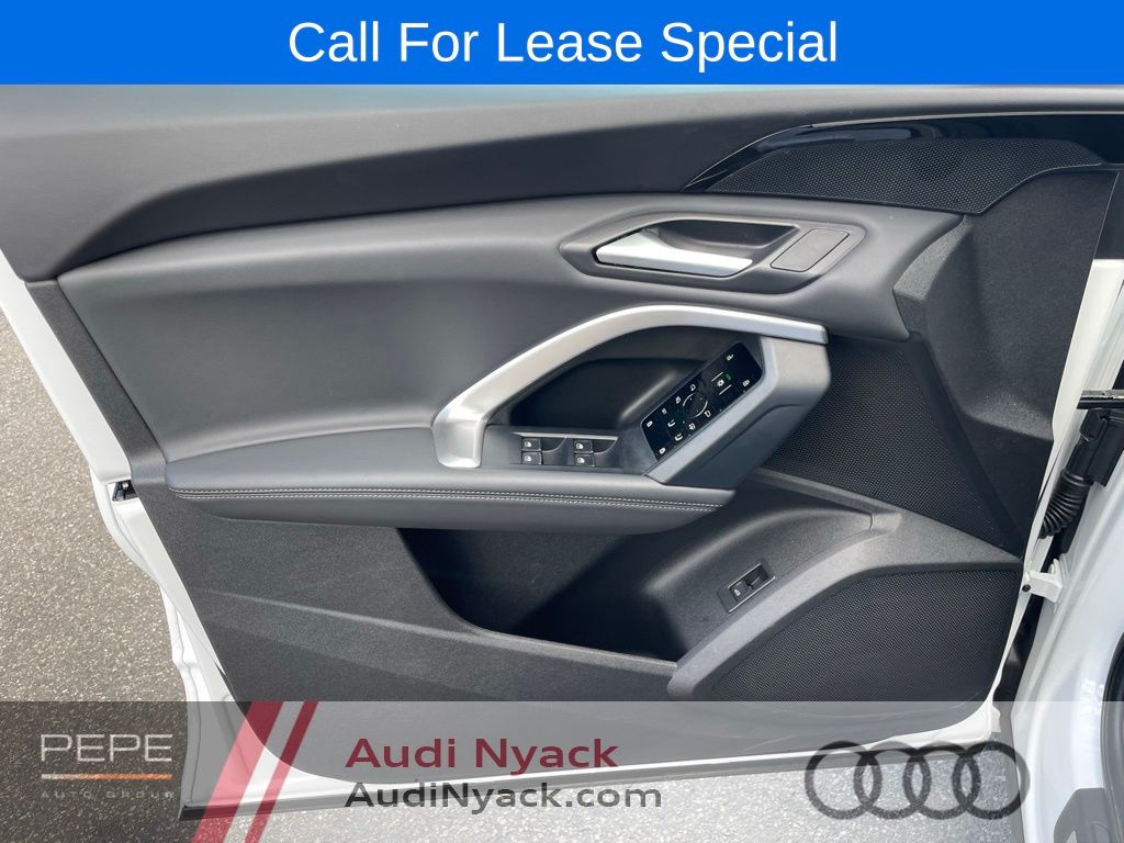 Used 2025 White Audi  image 8