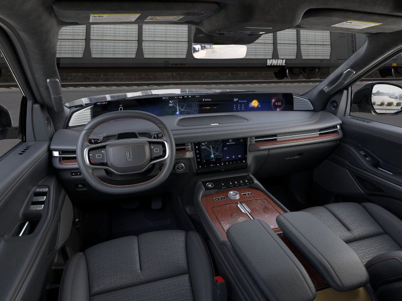 Thumbnail: 2025 Lincoln Navigator - 9