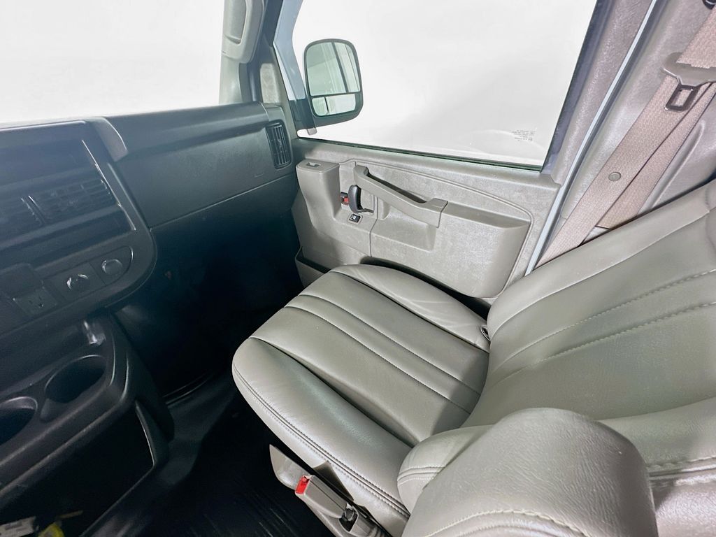 Used 2022 White Chevrolet Work Van image 11