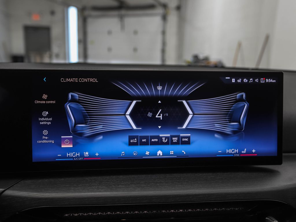 Thumbnail: 2026 BMW 2 Series - 19