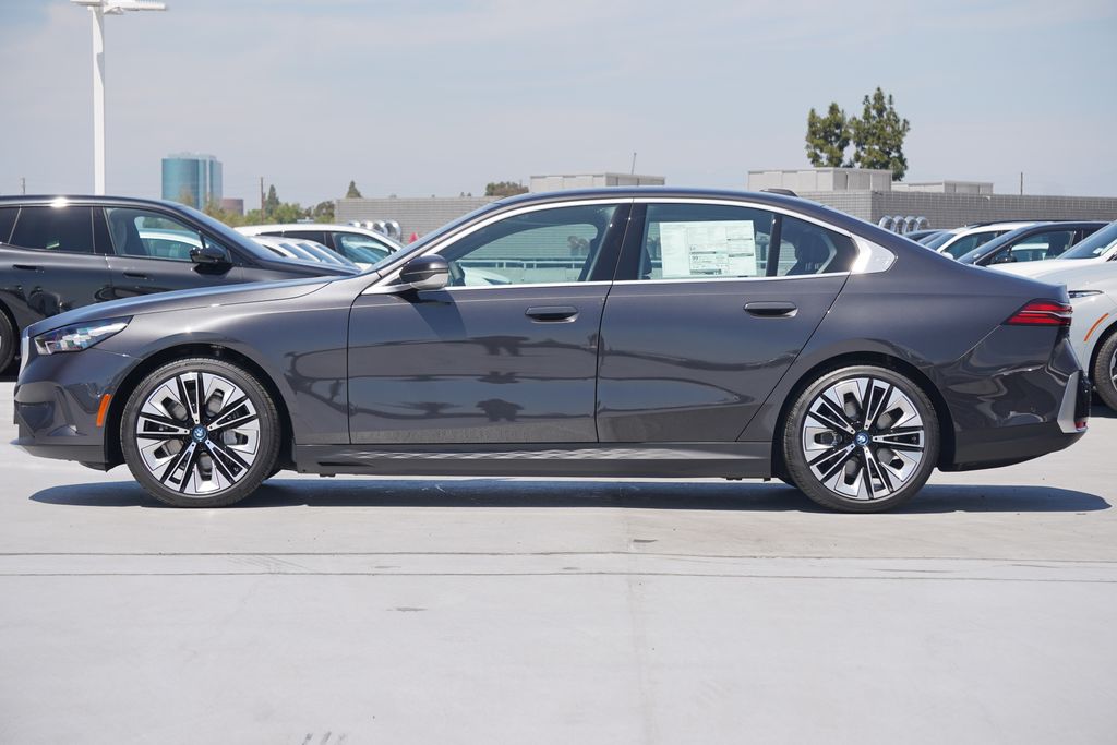 2024 BMW i5 eDrive40 4