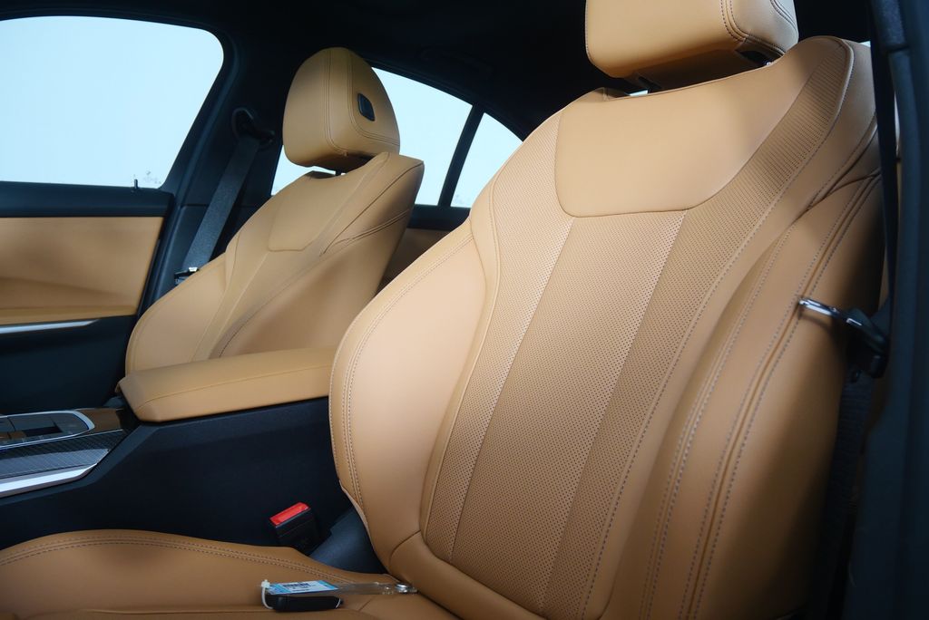 Thumbnail: 2026 BMW 3 Series - 11