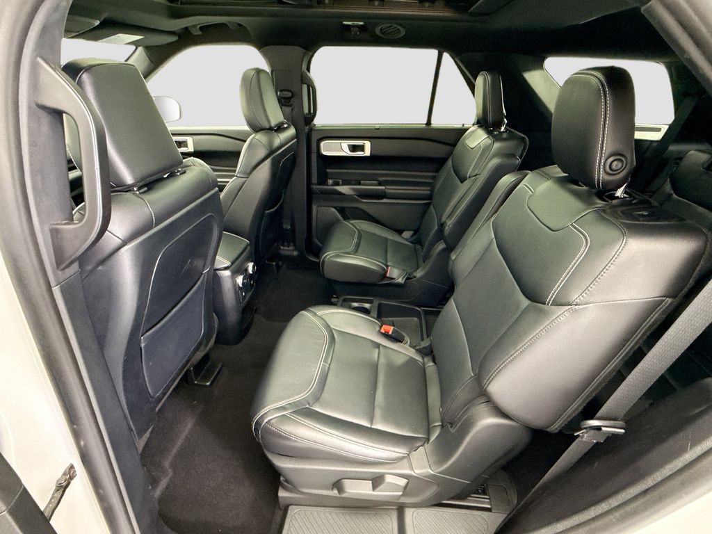 Thumbnail: 2020 Ford Explorer - 20