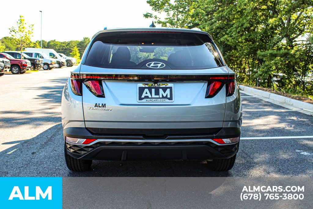 Used 2024 Silver Hyundai SEL image 11