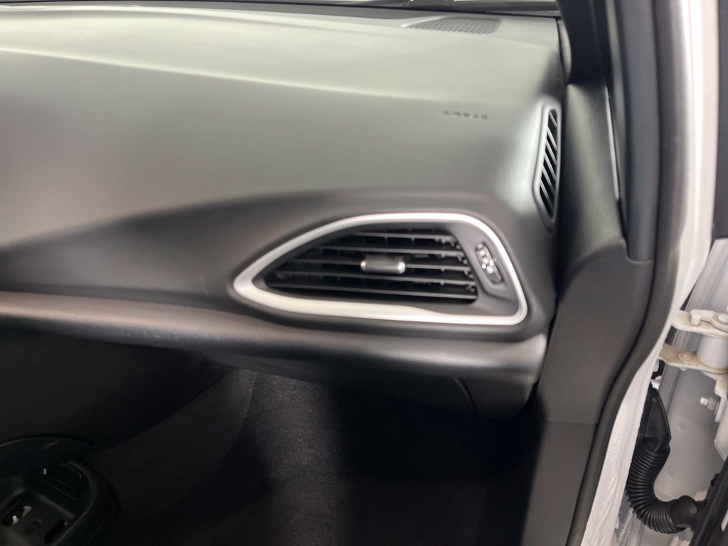 Thumbnail: 2025 Chrysler Pacifica - 19