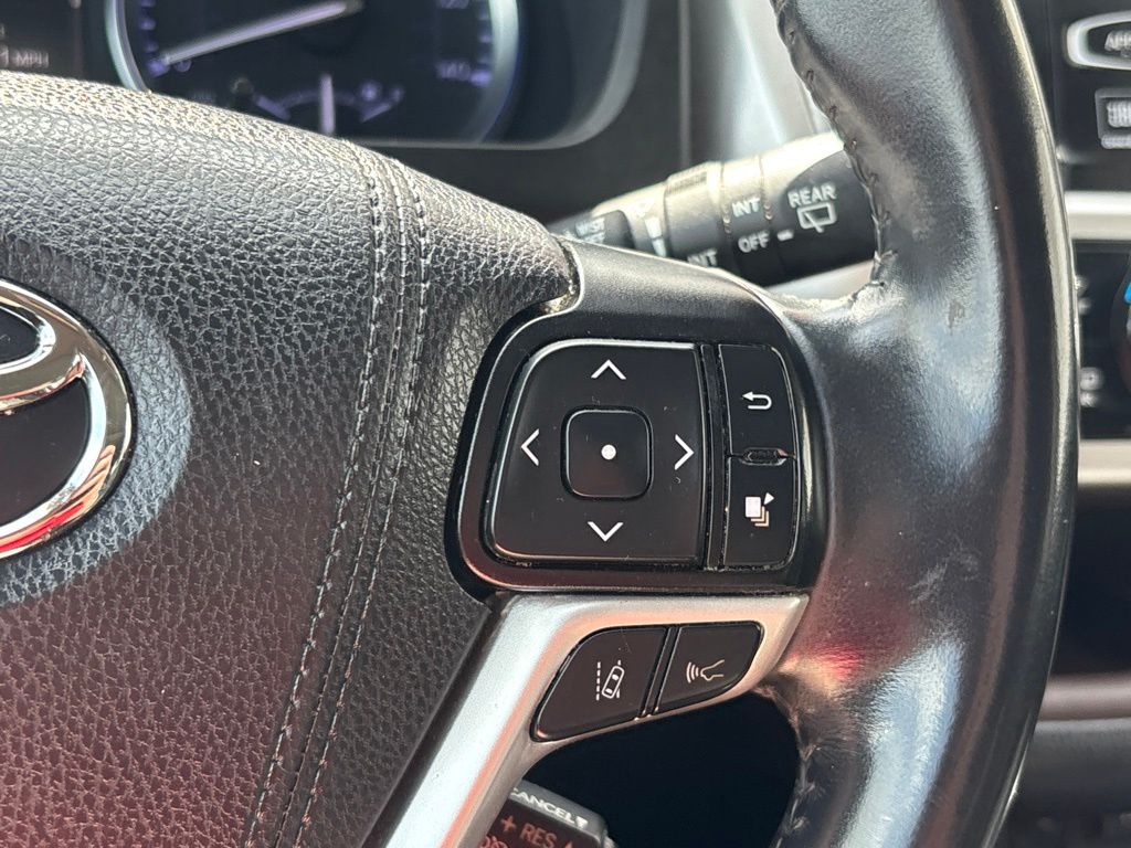 Used 2019 Toyota Highlander SUV