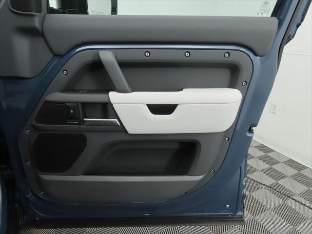 Thumbnail: 2026 Land Rover Defender - 25