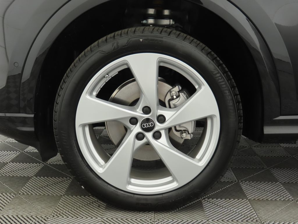 2025 Audi Q5 Premium 32