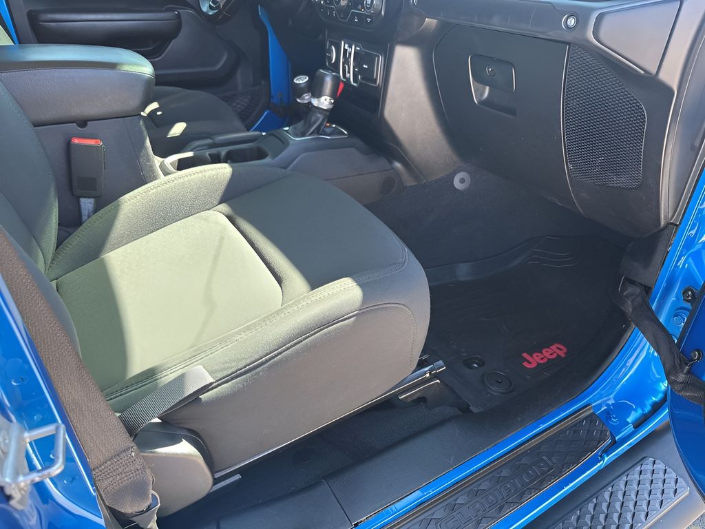 Used Car 2021 Jeep Gladiator  Sport For Sale Under $35,000 In Austin, Texas