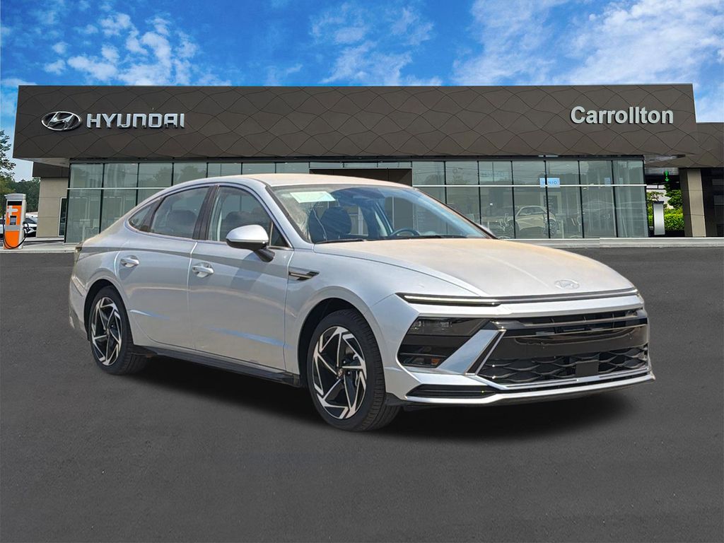 New 2026 Silver Hyundai SEL Sport image 4