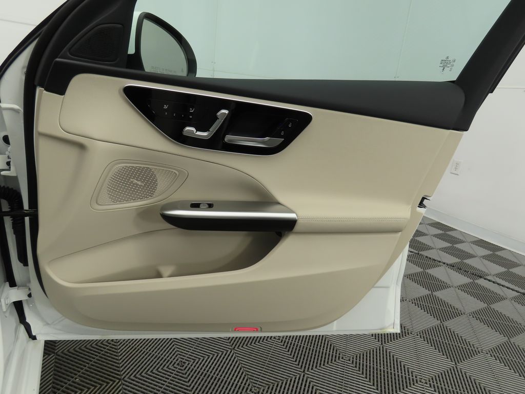 2025 Mercedes-Benz C-Class C 300 25