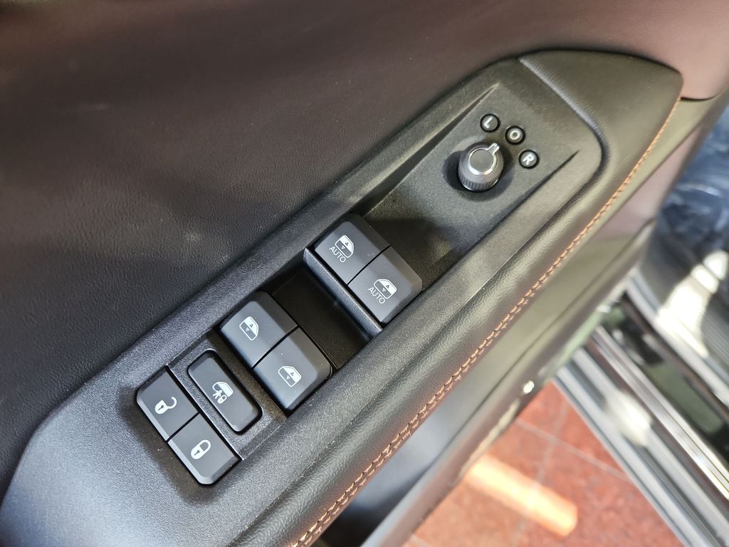 2026 Jeep Cherokee Limited - Photo 11