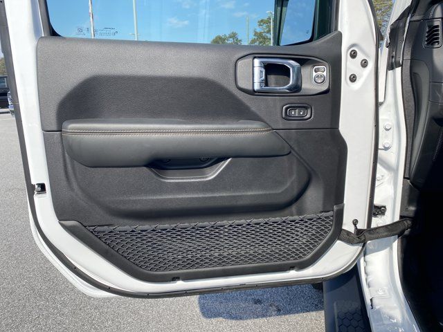 New 2026 White/off-white Jeep Sahara image 20