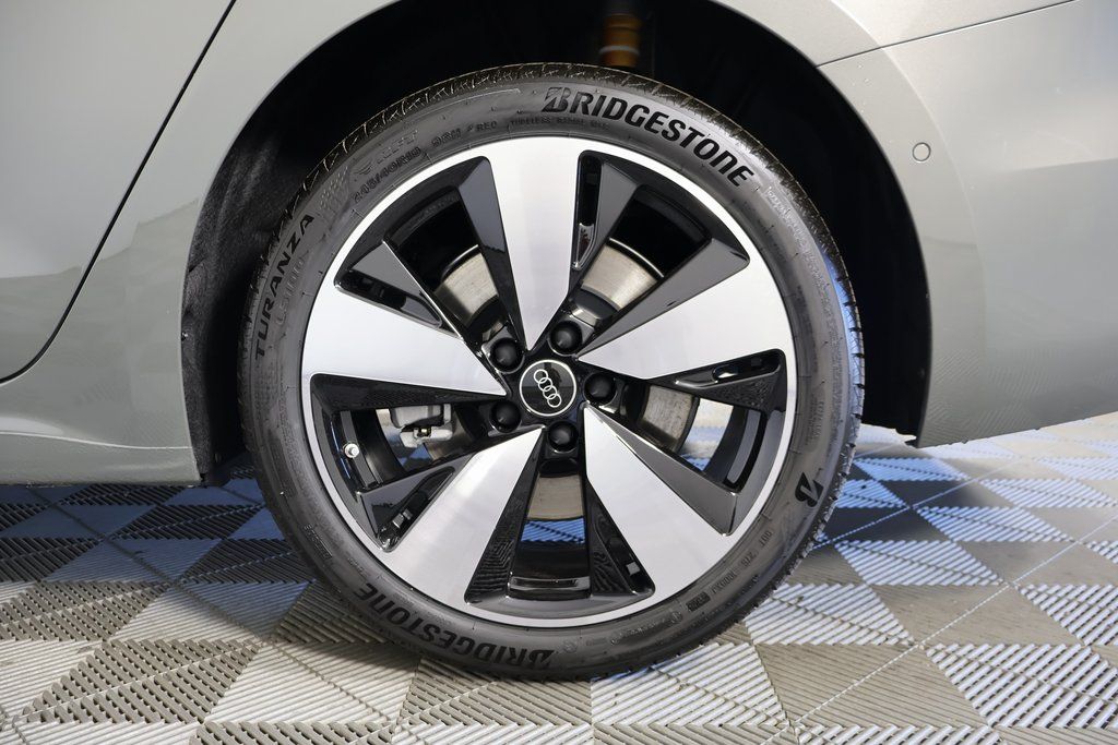 Thumbnail: 2025 Audi A5 - 10