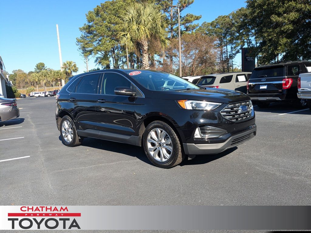2023 Ford Edge Titanium's photo