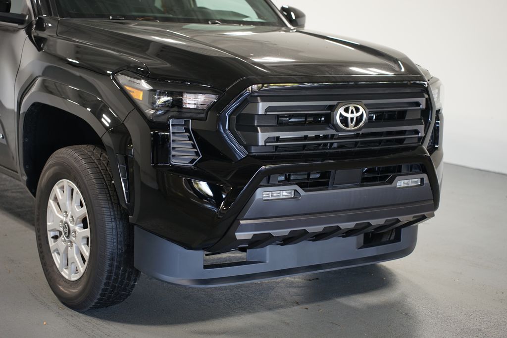 Thumbnail: 2025 Toyota Tacoma - 4