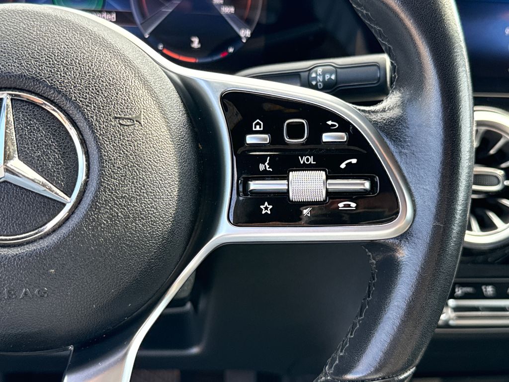 Certified Used 2023  Mercedes-Benz GLA 250 image 15