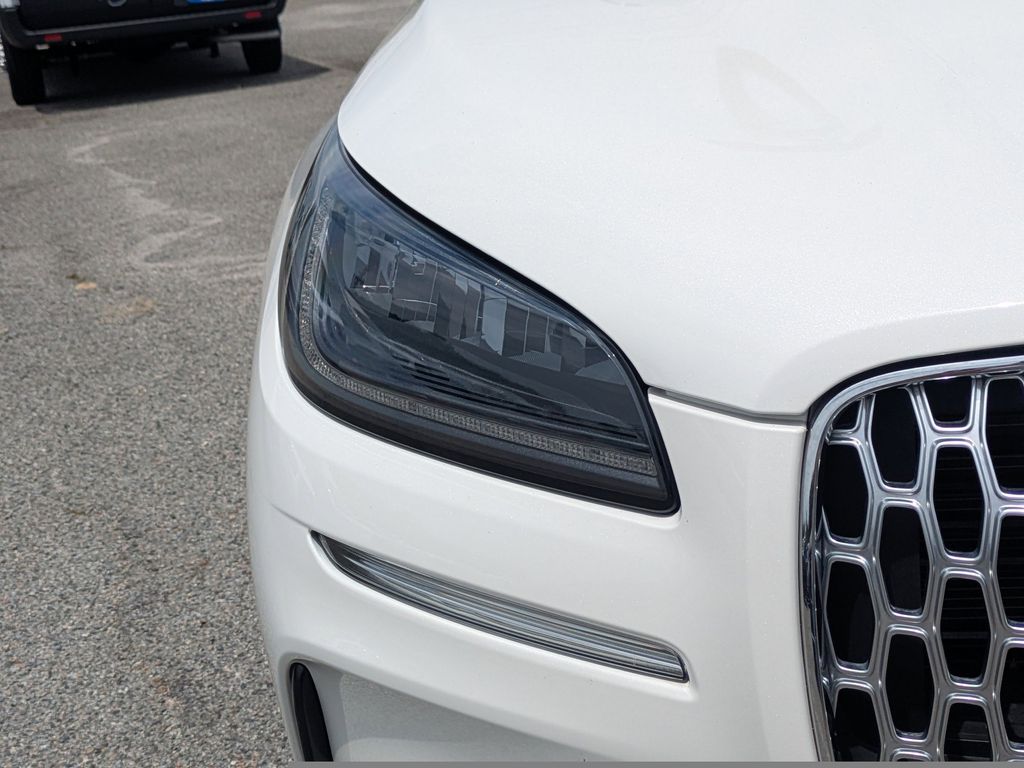 2025 Lincoln Corsair Premiere