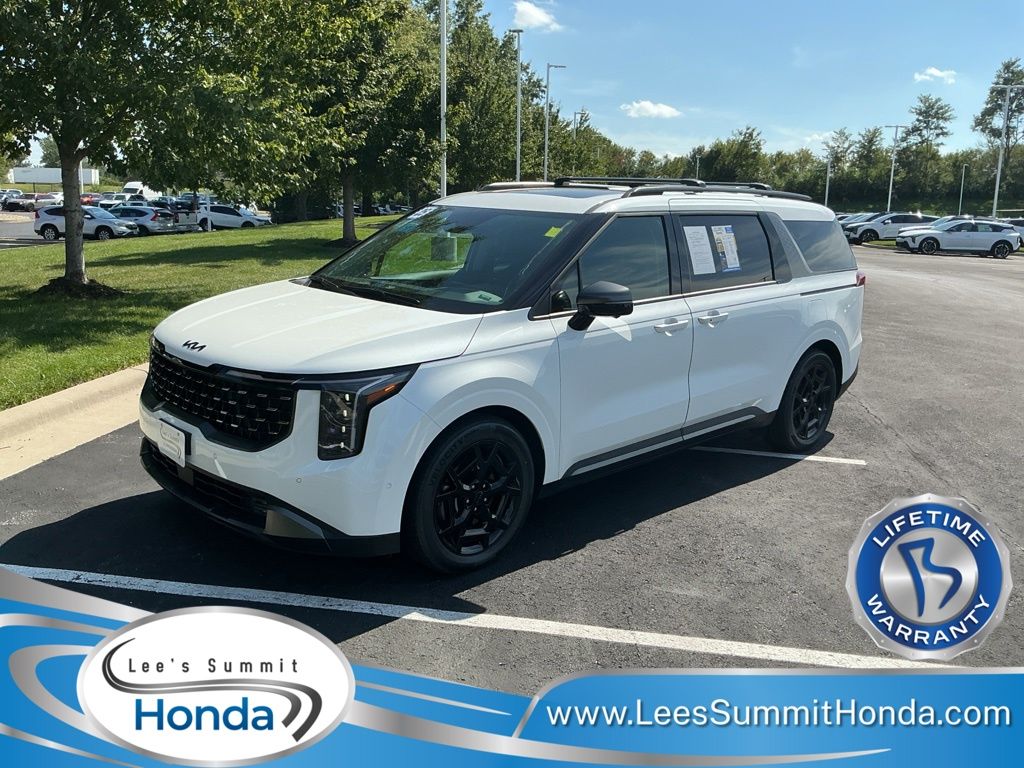 Snow White Pearl 2025 Kia Carnival Minivan Front-Wheel Drive 8-Speed Automatic