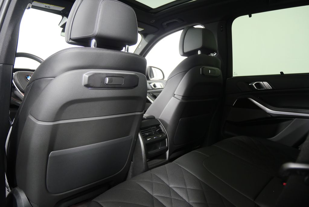 Thumbnail: 2024 BMW X5 - 19