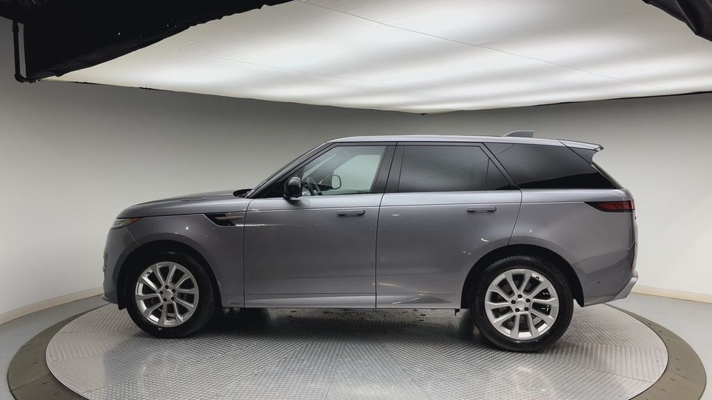 Thumbnail: 2024 Land Rover Range Rover Sport - 5