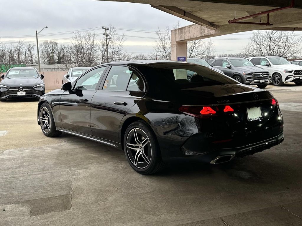 Thumbnail: 2026 Mercedes-Benz E-Class - 7