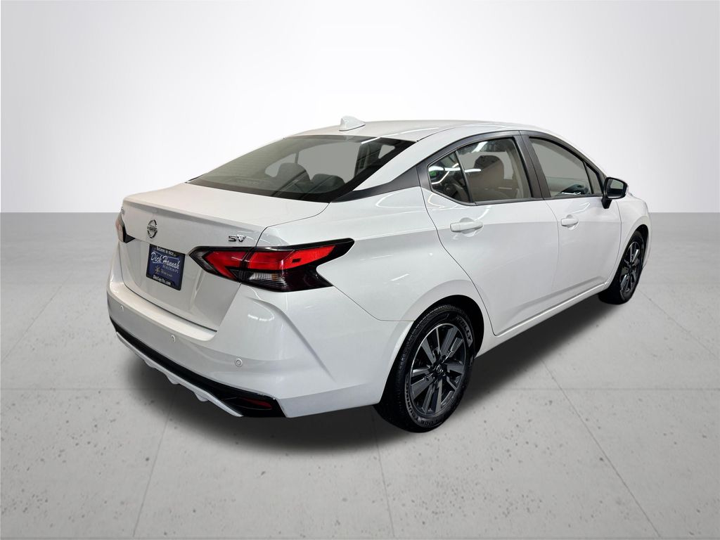 2021 Nissan Versa 1.6 SV