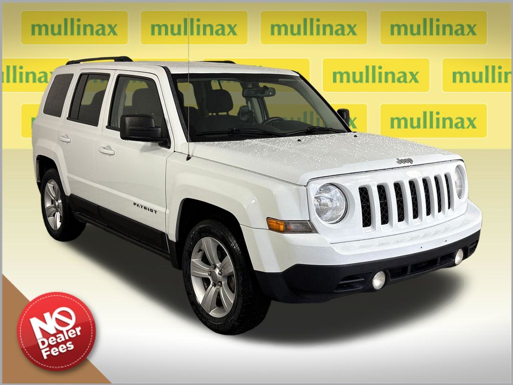 Bright White Clearcoat 2014 Jeep Patriot Latitude SUV / Crossover Front-Wheel Drive 6-Speed Automatic