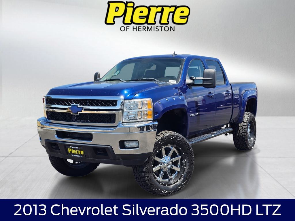 Blue Ray Metallic 2013 Chevrolet Silverado 3500HD Pickup Truck Four-Wheel Drive 6-Speed Automatic Overdrive