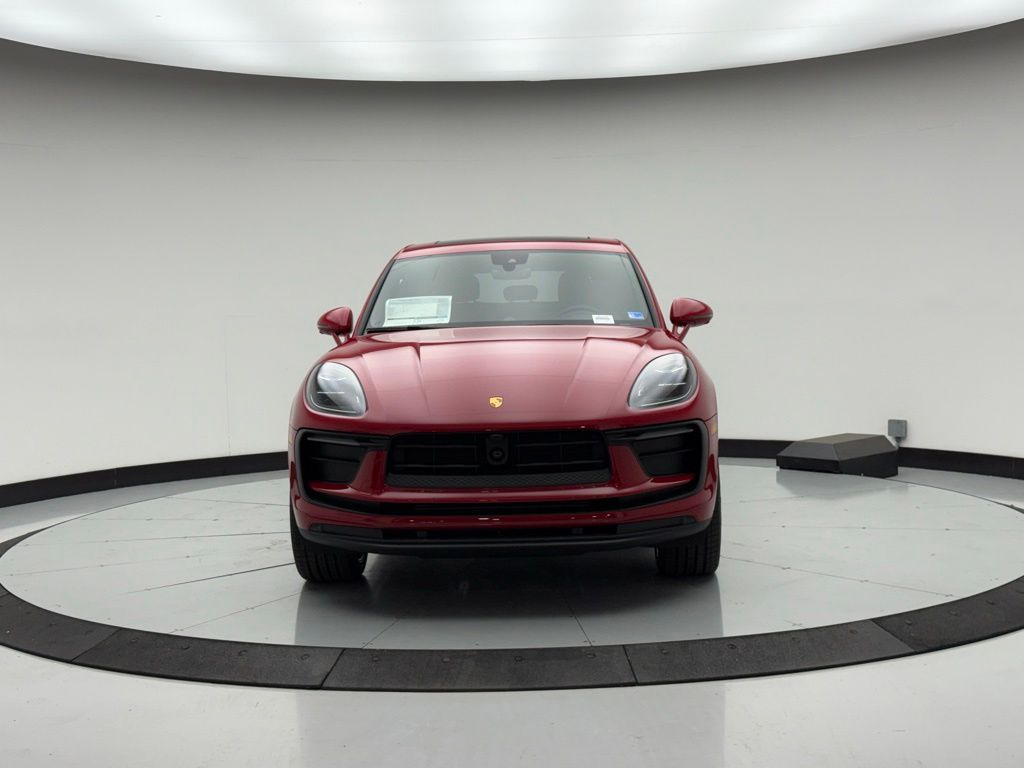 Thumbnail: 2026 Porsche Macan - 7