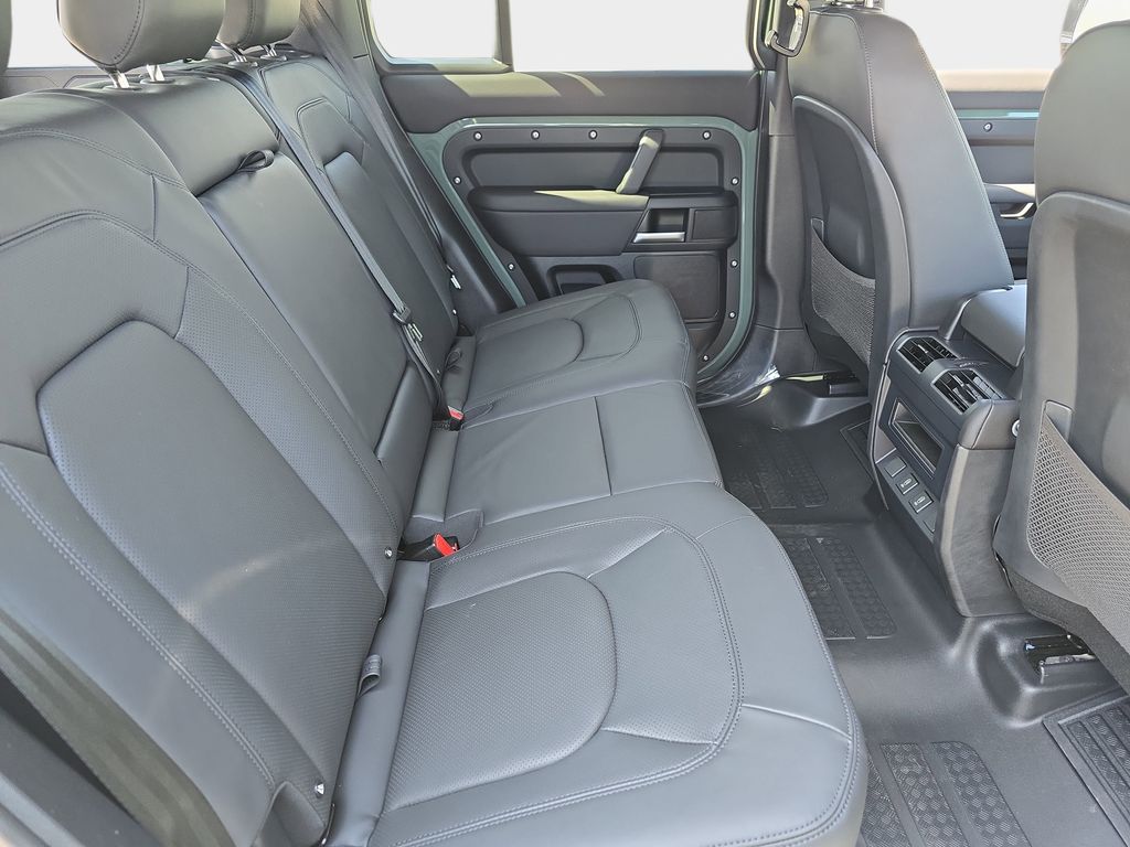 New 2026 Green Land Rover Trophy Edition Keswick image 11