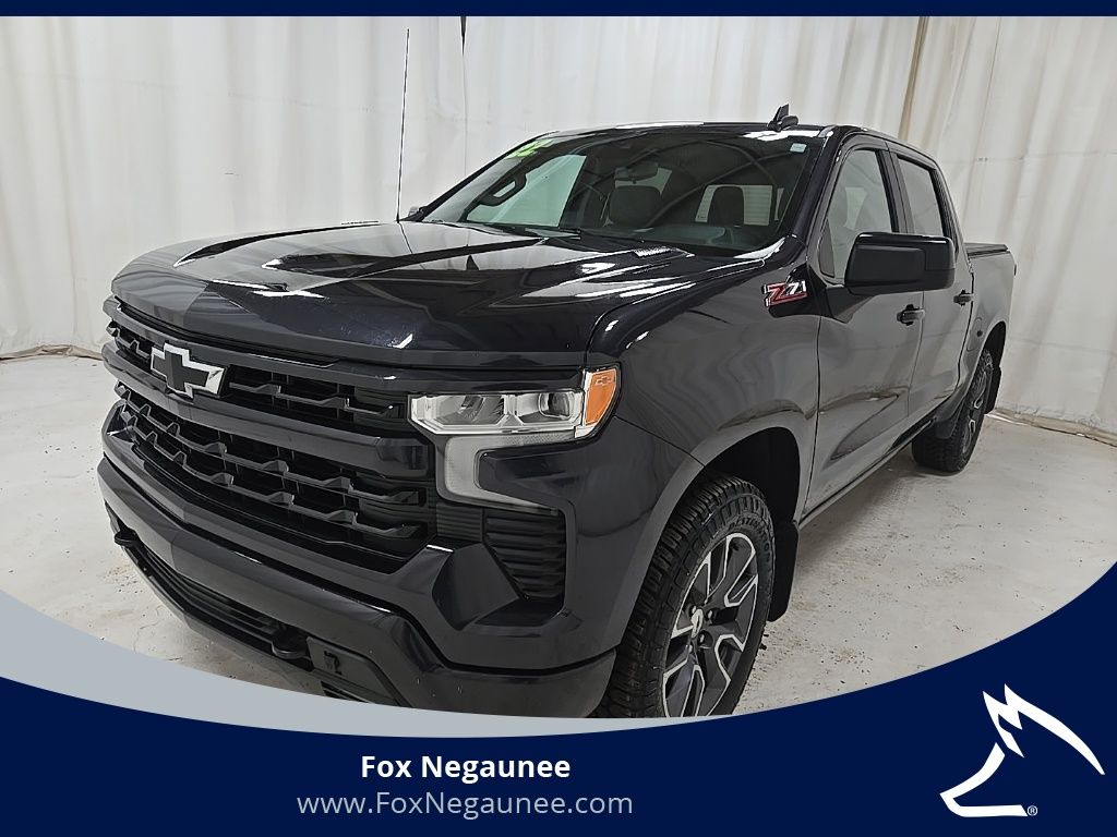 2022 Chevrolet Silverado 1500 RST Crew Cab 4WD