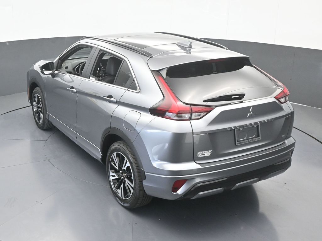 New 2026 Gray Mitsubishi SEL image 54