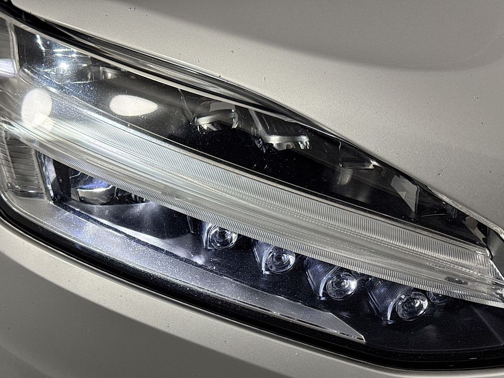 Used Car 2020 Volvo Xc90  T5 Momentum For Sale Under $20,000 In Austin, Texas