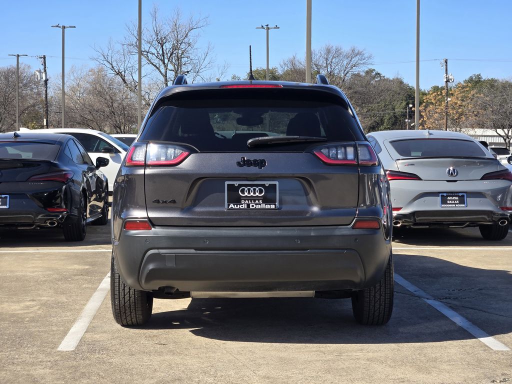 used 2023 Jeep Cherokee car, priced at $21,392