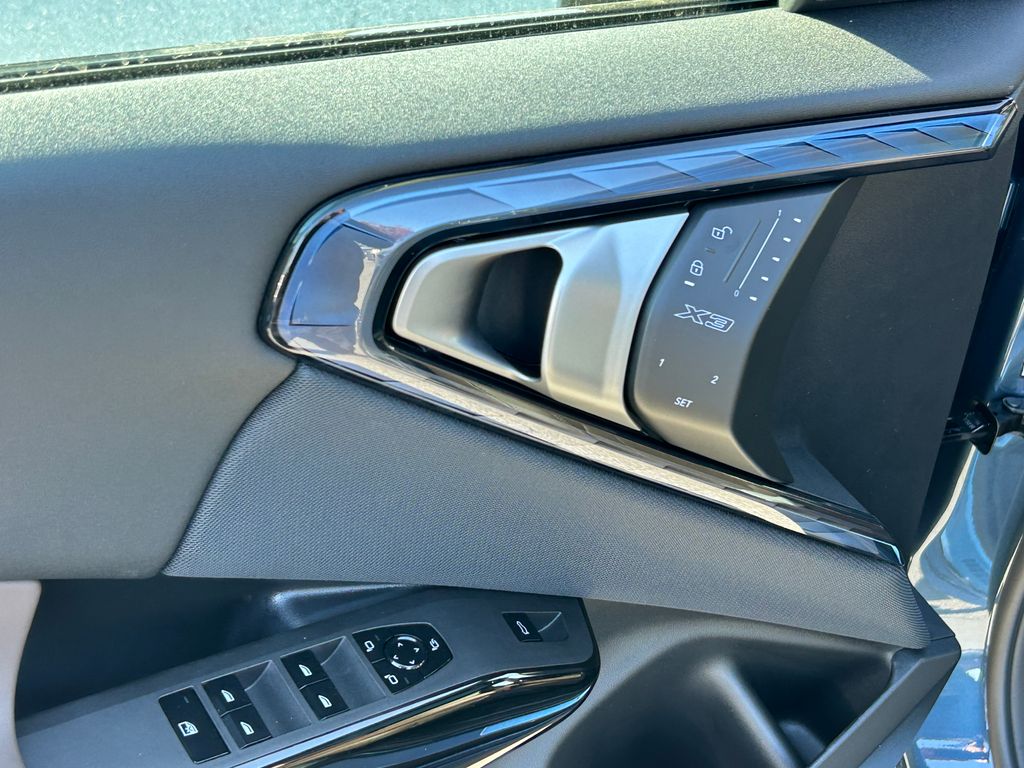 Thumbnail: 2026 BMW X3 - 12