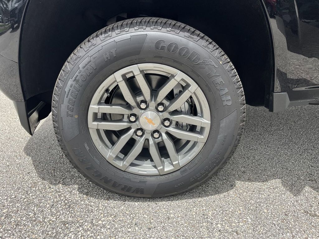 2024 Chevrolet Colorado LT 18