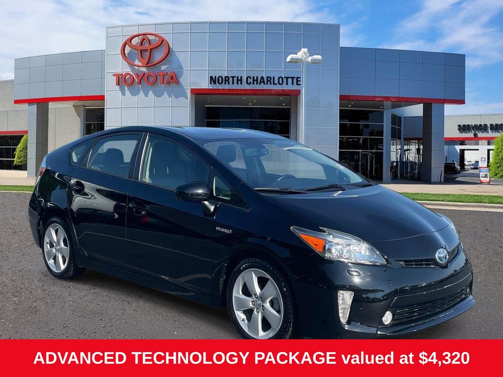 2014 Toyota Prius Five