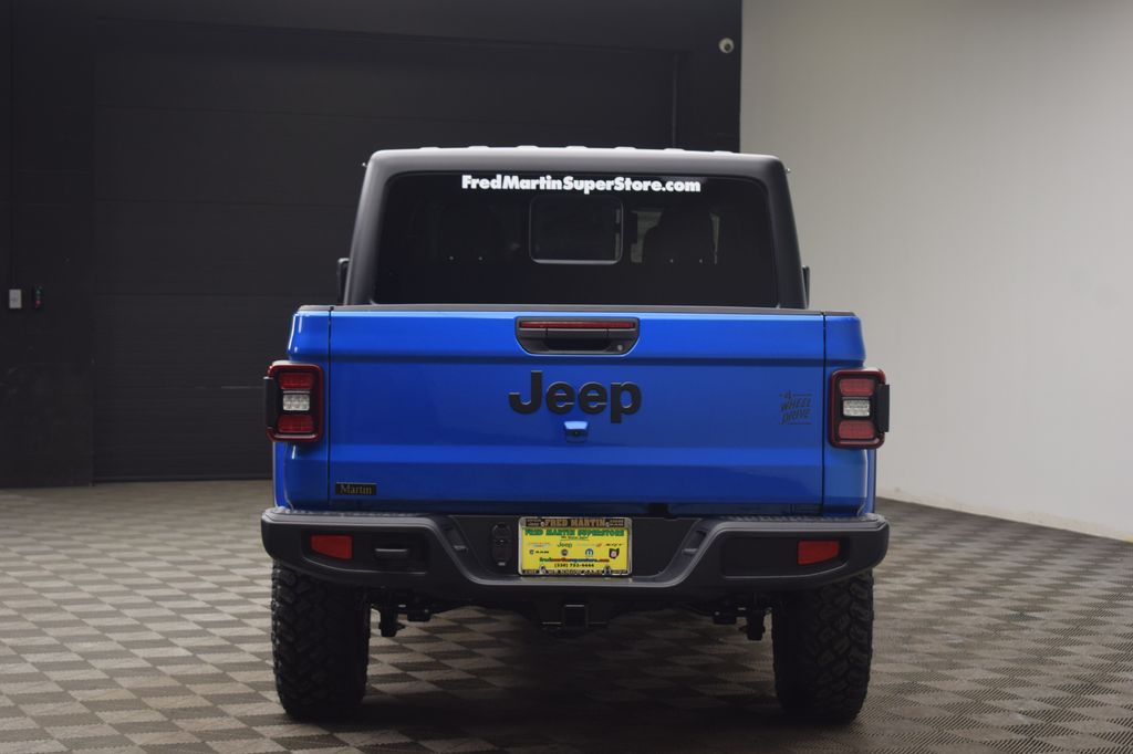 new 2026 Jeep Gladiator car, priced at $45,944