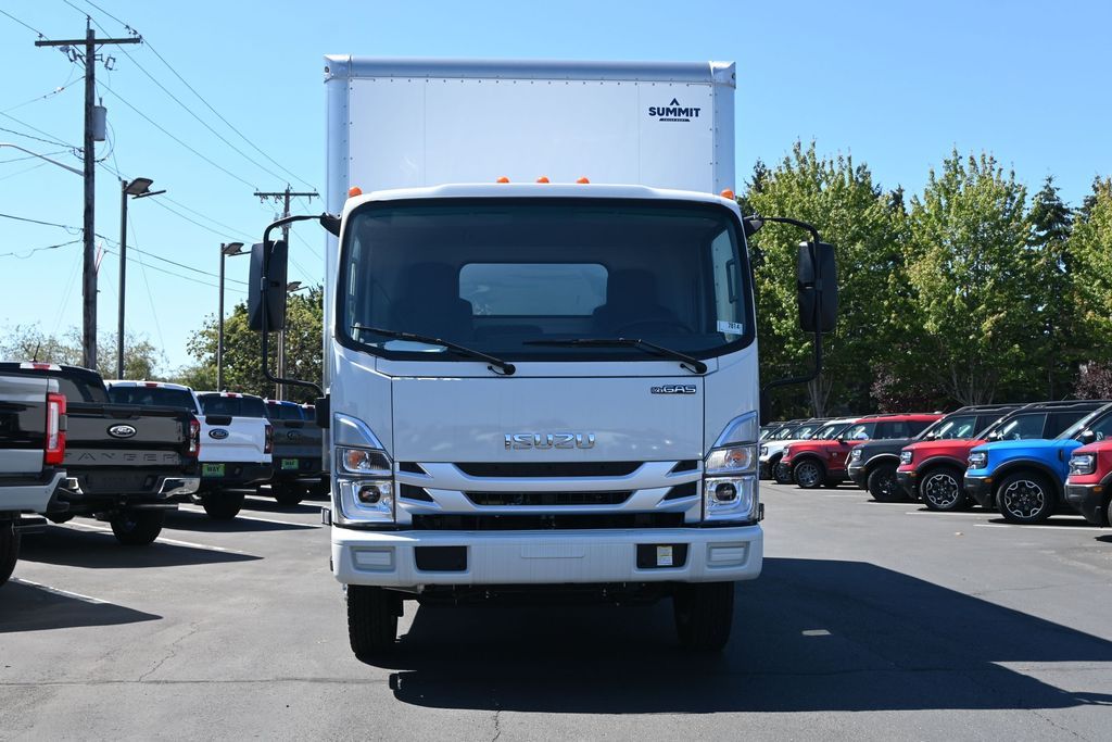 2025 Isuzu NPR HD 