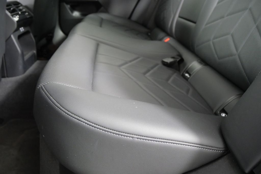 2024 BMW 5 Series 530i 14