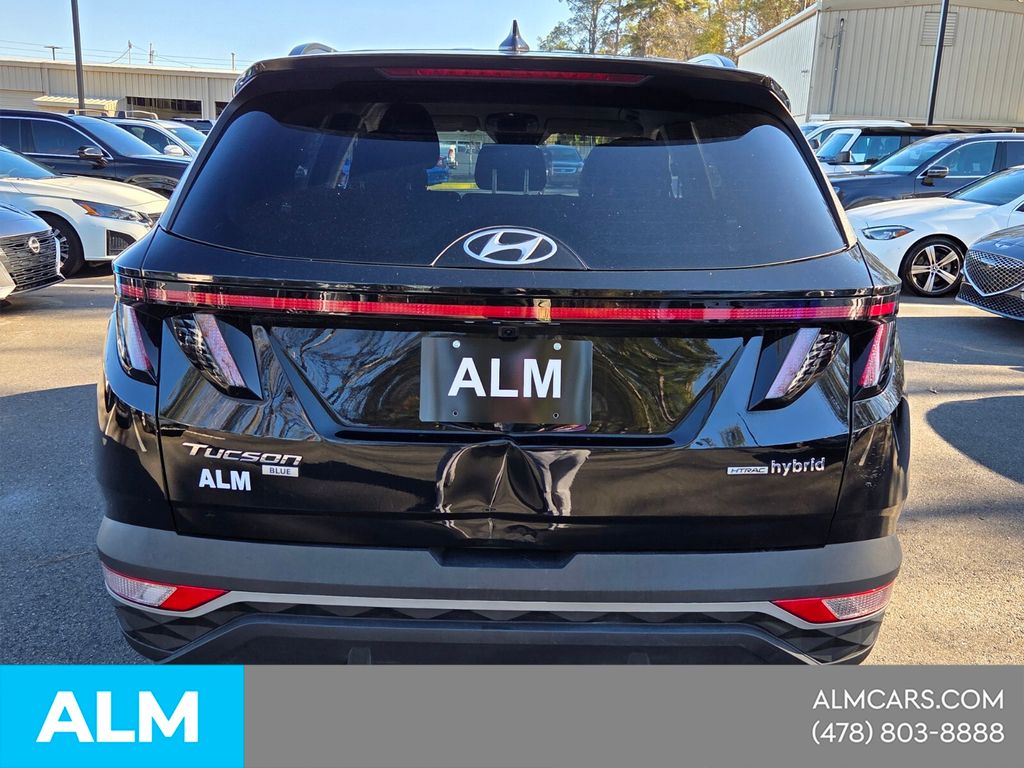 Used 2022 Black Hyundai Blue image 5
