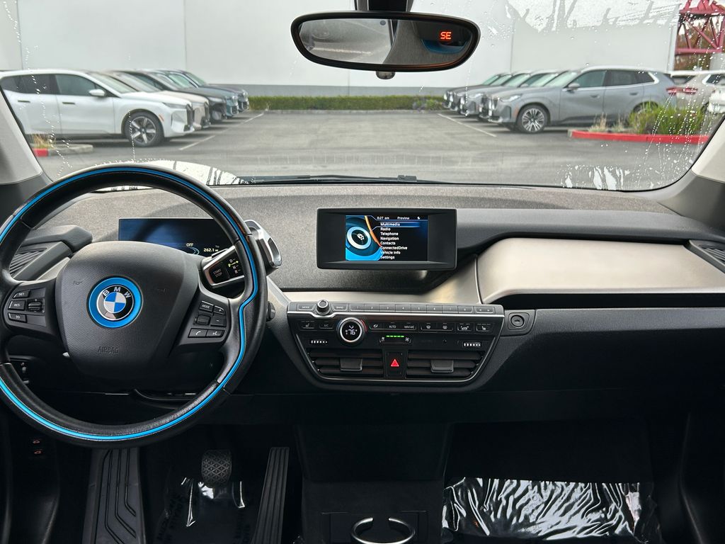 Thumbnail: 2018 BMW i3 - 32