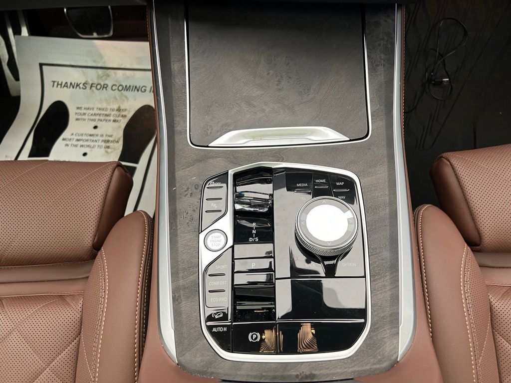 Thumbnail: 2024 BMW X5 - 11