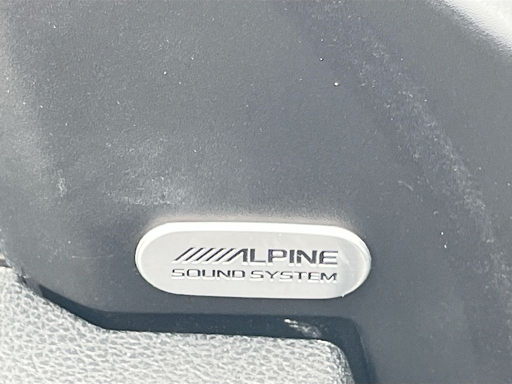 Used 2023 Black Dodge SXT image 18