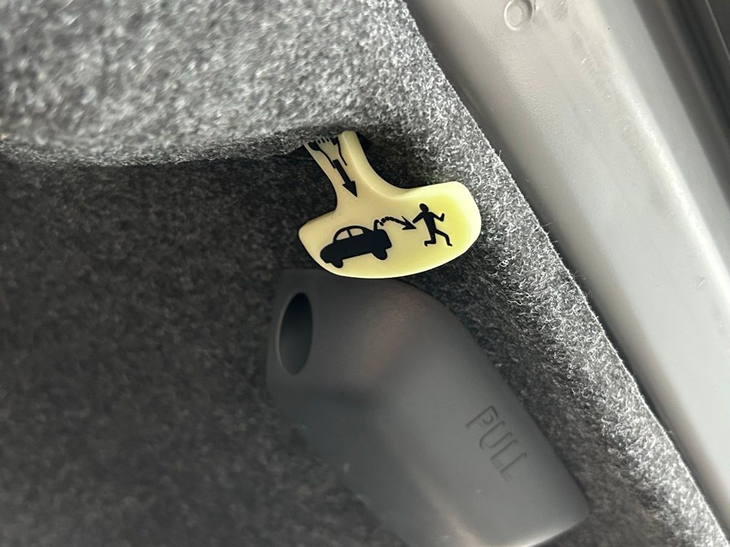 Used 2023 Destroyer Gray Clearcoat Dodge SXT image 36