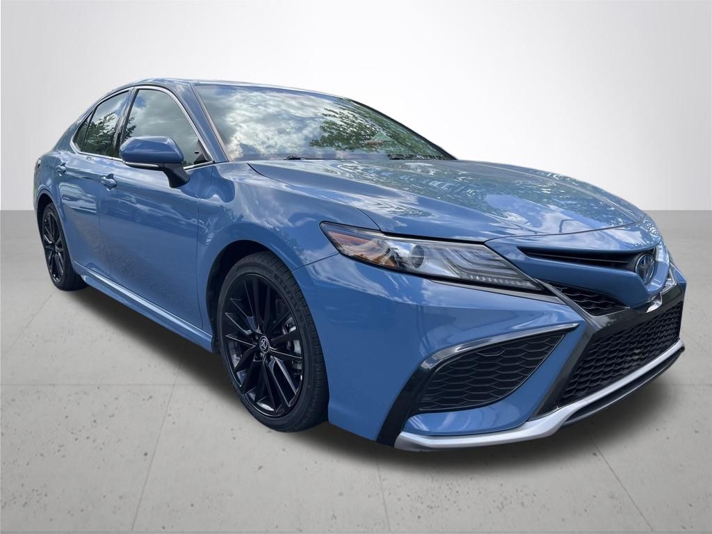 2023 Toyota Camry Hybrid XSE