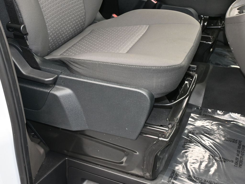 Used 2023 Oxford White Ford XLT image 38